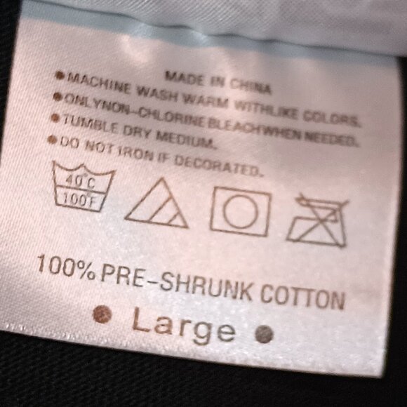 NEW Neon Genesis Evangelion T-Shirt Sitting with Cross Black Large UNISEX - Picture 6 of 11